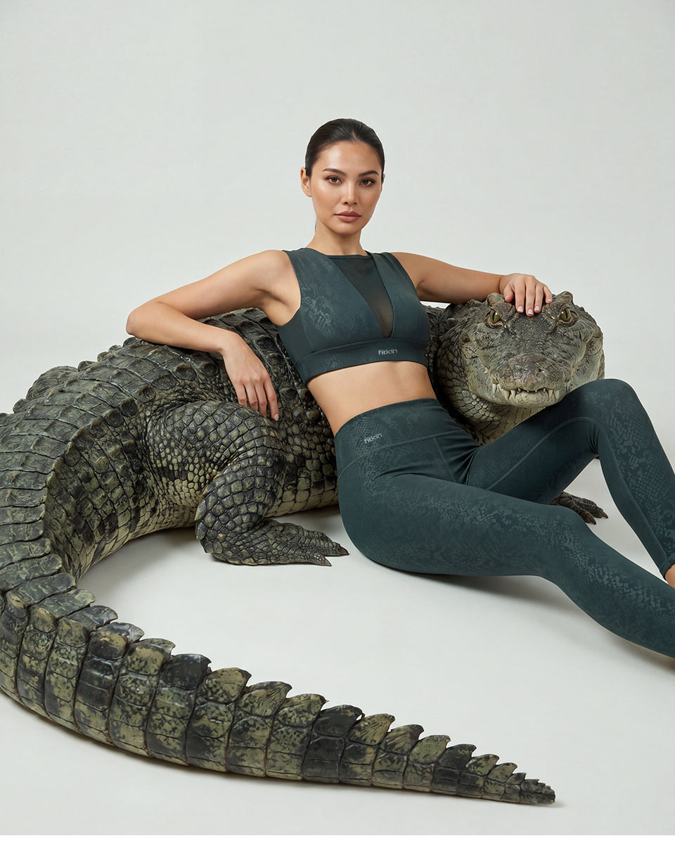 Fitkin Luxe Women Green Snake Skin Mesh Panel Co-ord Set with Sports ...